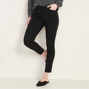 Old Navy Mid-Rise Pixie Ankle Pants